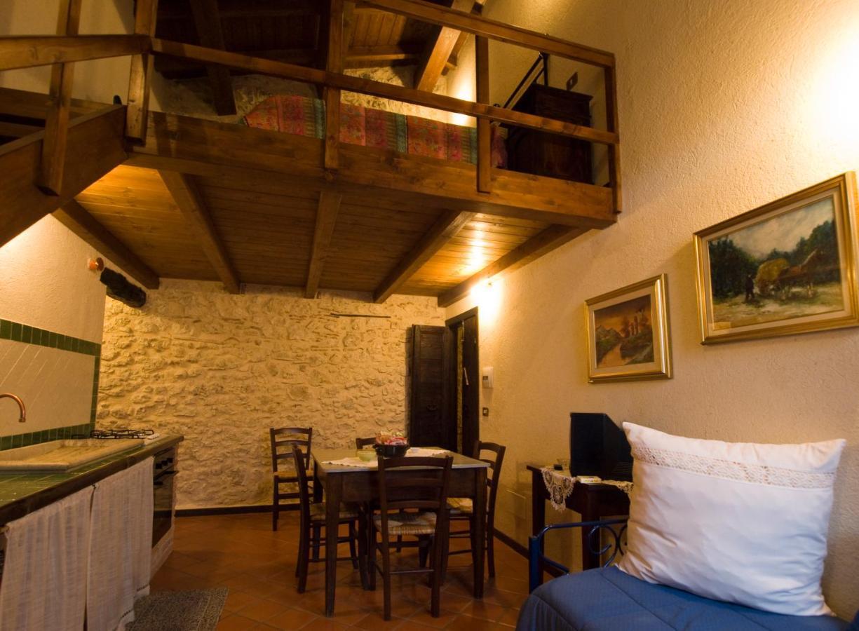 La Casa Su Le Dimore Del Borgo Santo Stefano Di Sessanio Exteriör bild