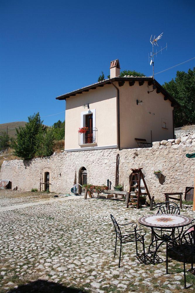 La Casa Su Le Dimore Del Borgo Santo Stefano Di Sessanio Exteriör bild